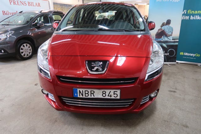 Peugeot 5008 2013