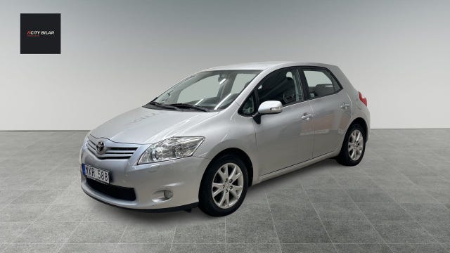 Toyota Auris 2012