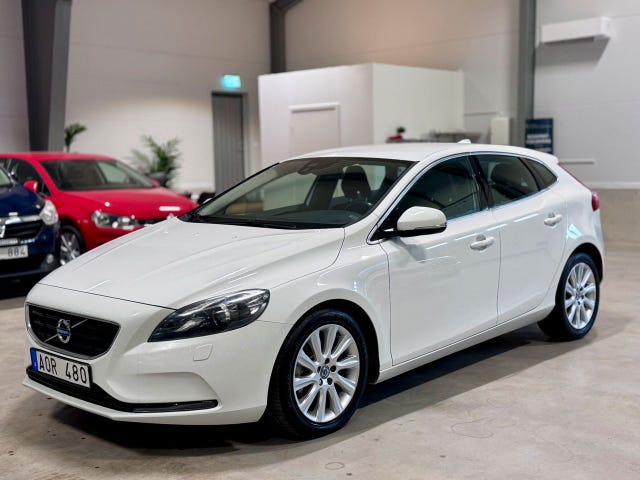 Volvo V40 2014