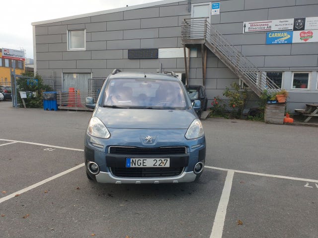 Peugeot Partner Tepee 2013