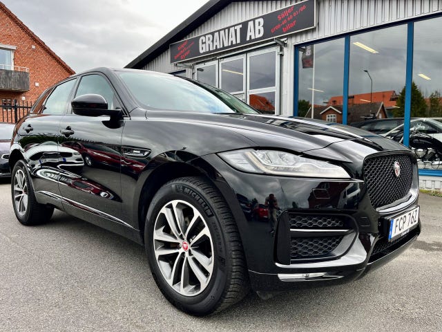 Jaguar F-PACE 2020