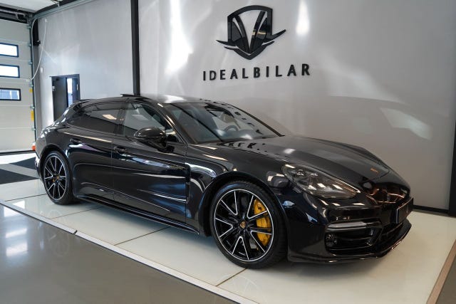 Porsche Panamera Turbo S 2019