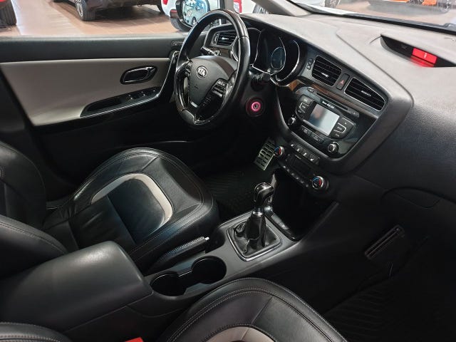 Kia Ceed 2013 – bild 4