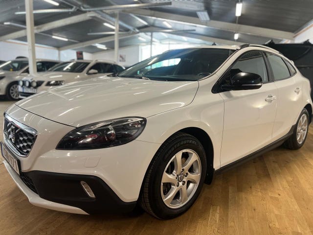 Volvo V40 Cross Country 2015