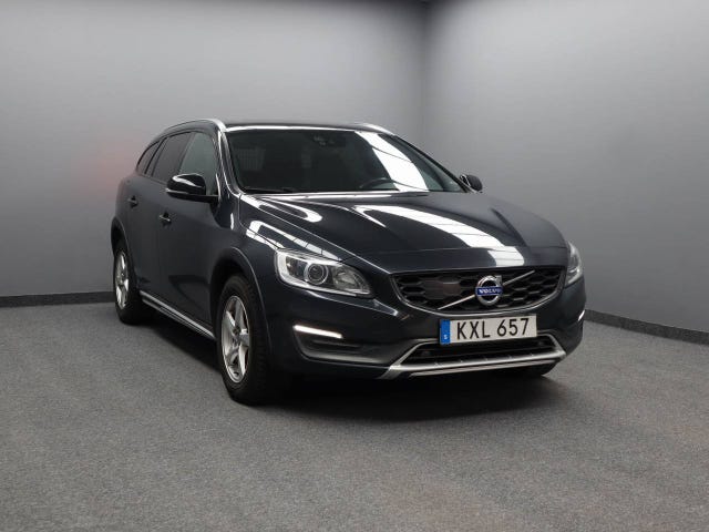 Volvo V60 Cross Country 2016