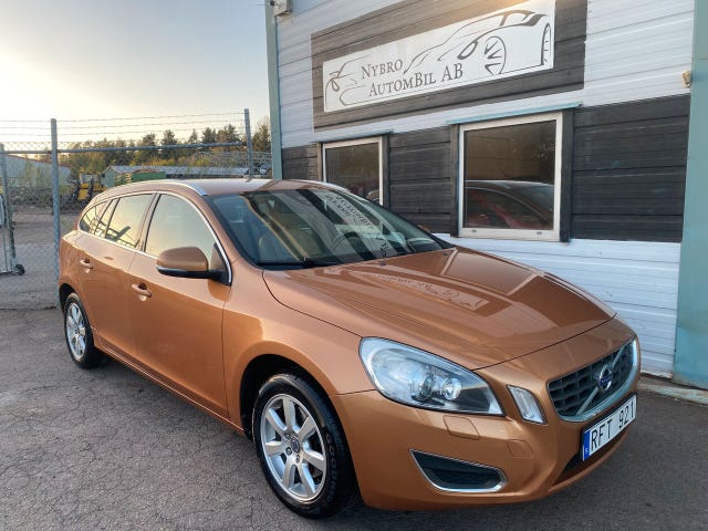 Volvo V60 2011