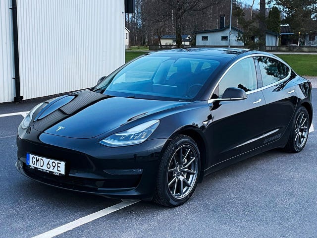 Tesla Model 3 2020