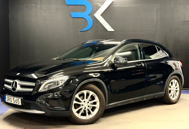 Mercedes-Benz GLA 220 2015