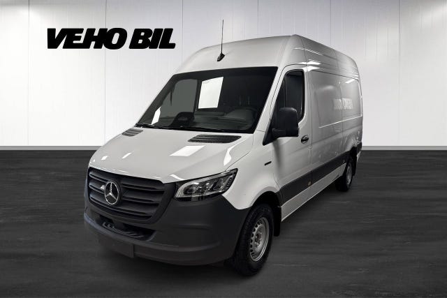 Mercedes-Benz eSprinter 320 2025