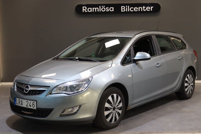 Opel Astra 2011