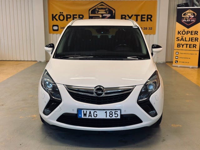 Opel Zafira Tourer 2012