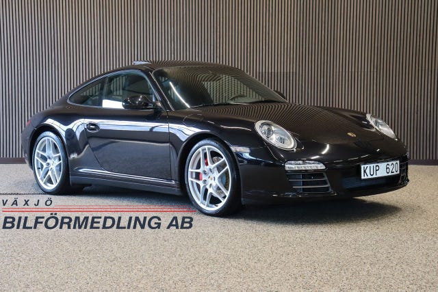 Porsche 911 Carrera 4S 2011