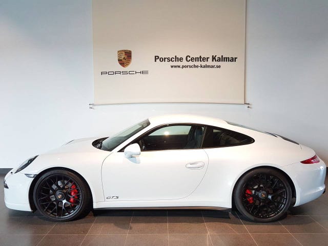 Porsche 911 Carrera 4 GTS 2015