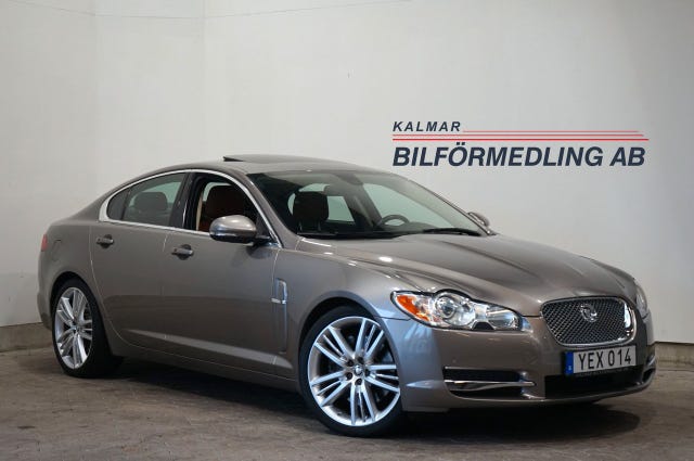 Jaguar XF 2011