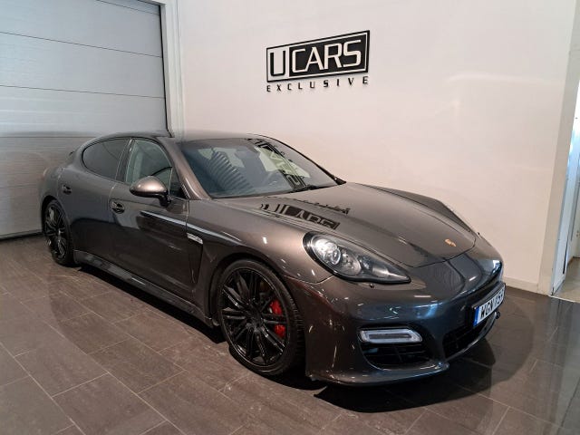 Porsche Panamera GTS 2013