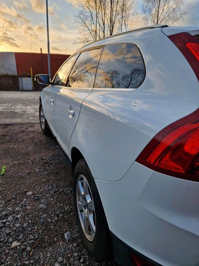 Volvo XC60 2010 – bild 4