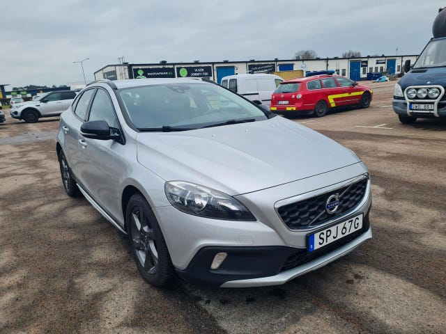Volvo V40 Cross Country 2015