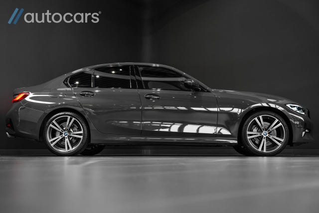 BMW 330i 2019
