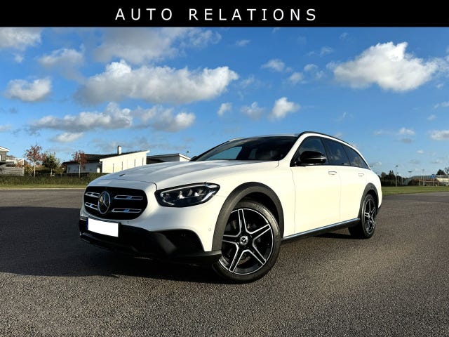 Mercedes-Benz E220 2022