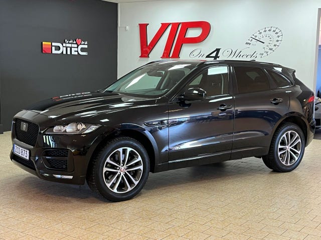 Jaguar F-PACE 2018
