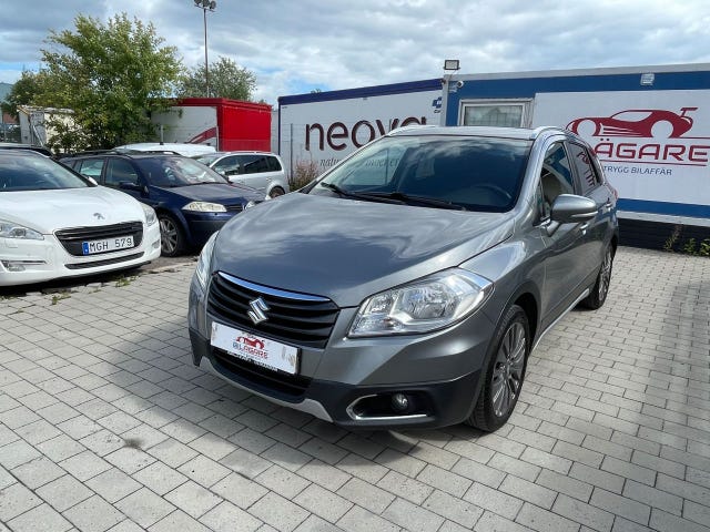 Suzuki S-Cross 2015