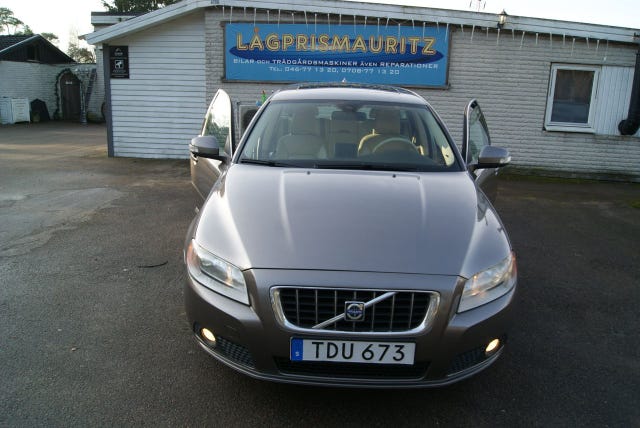 Volvo V70 2011