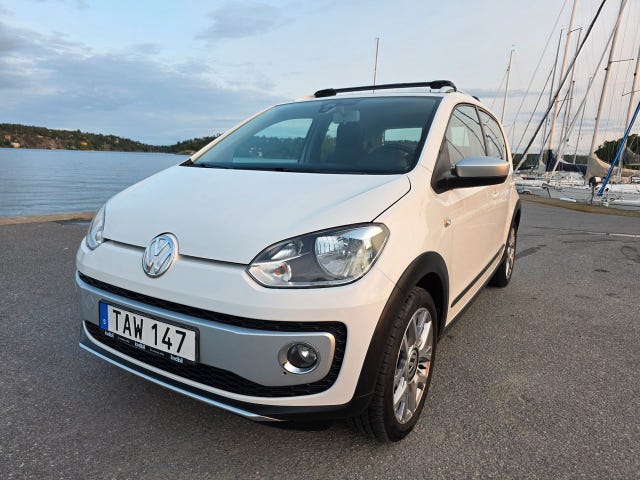Volkswagen Up! Cross 2016