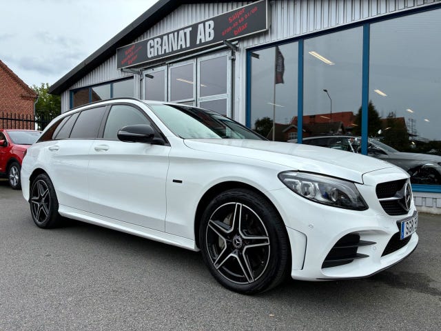 Mercedes-Benz C300 e 2021