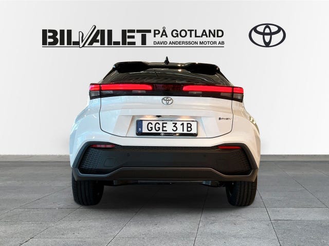 Toyota C-HR 2025 – bild 4