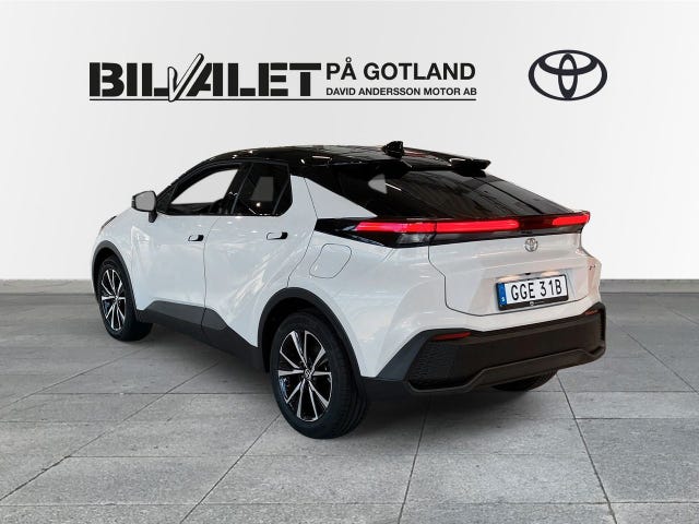Toyota C-HR 2025 – bild 2