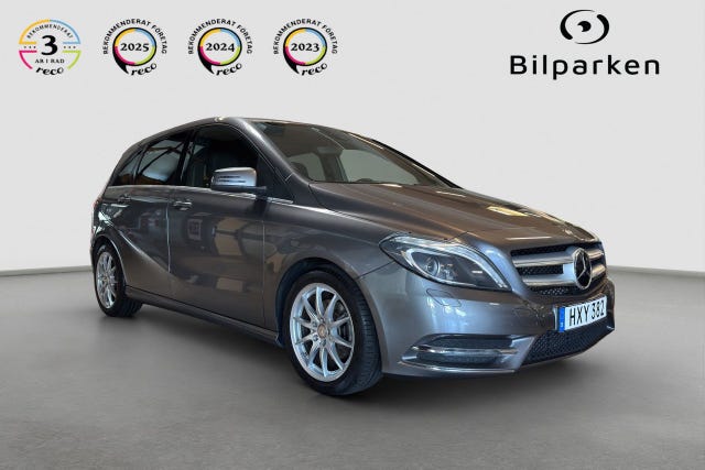 Mercedes-Benz B180 2015