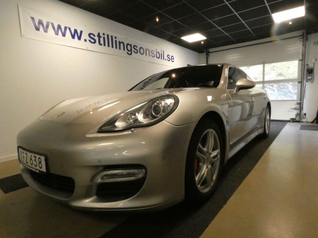 Porsche Panamera Turbo 2010