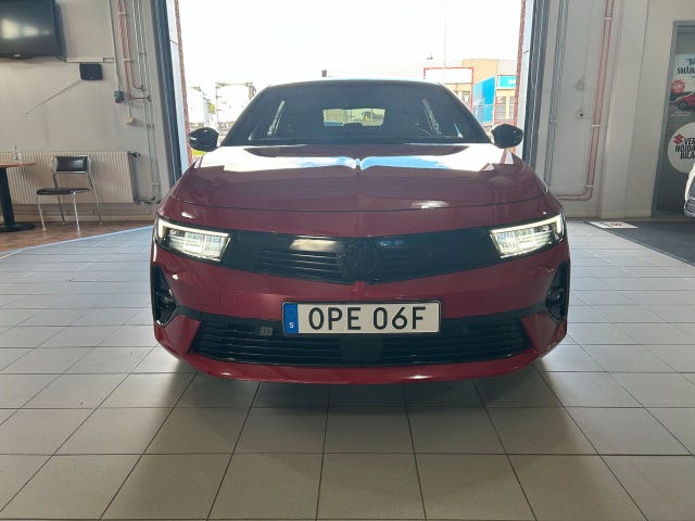 Opel Astra 2024 – bild 2