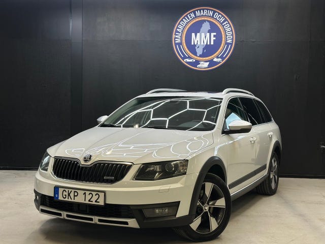 Skoda Octavia Scout 2015