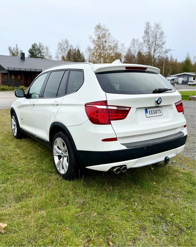 BMW X3 2011