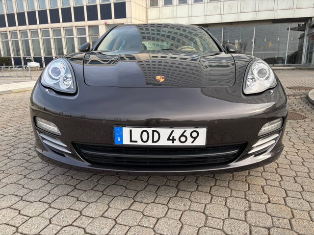 Porsche Panamera 2012