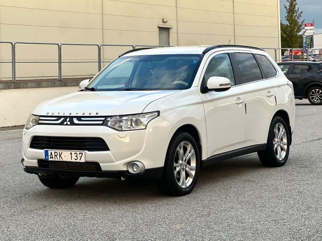 Mitsubishi Outlander 2014