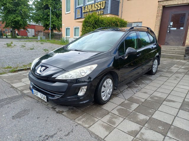Peugeot 308 SW 2011
