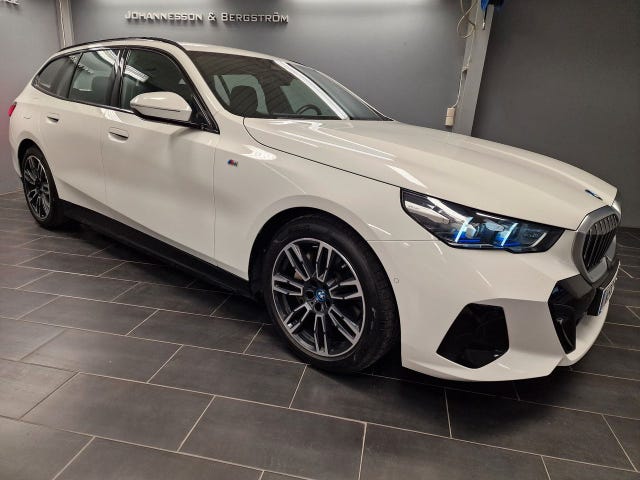 BMW i5 2025
