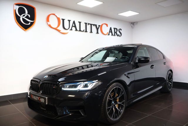 BMW M5 2022