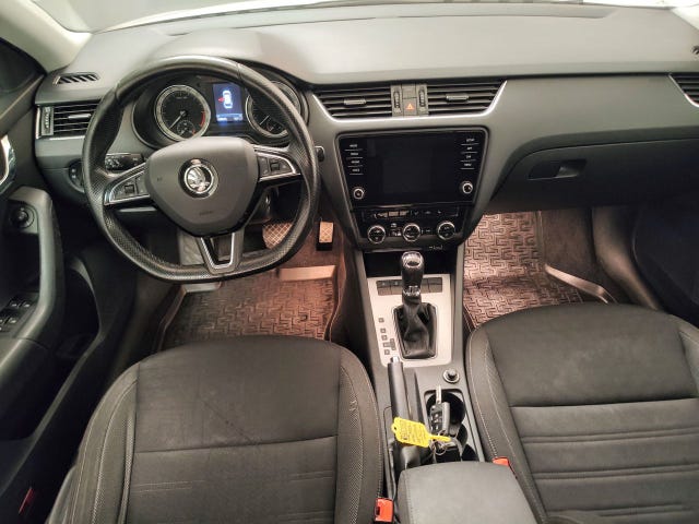 Skoda Octavia 2018 – bild 4