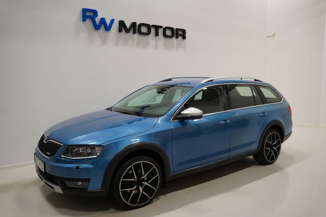 Skoda Octavia Scout 2015
