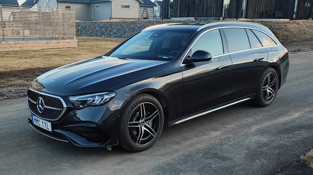 Mercedes-Benz E300 de 2025