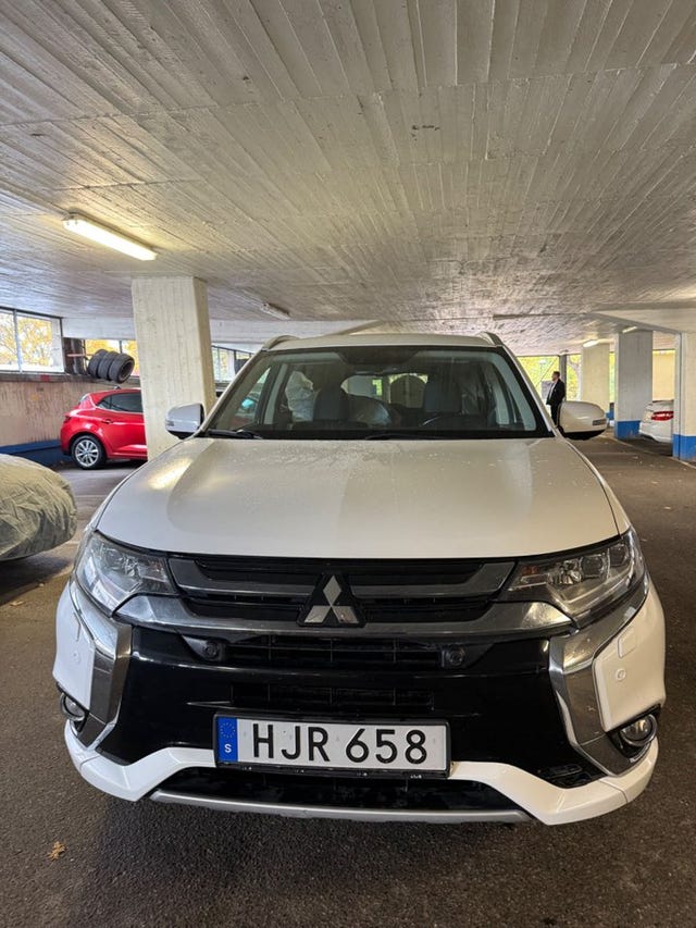 Mitsubishi Outlander 2016