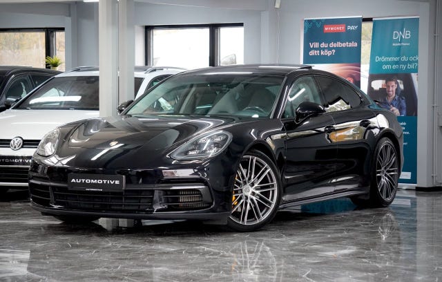 Porsche Panamera 4S 2017