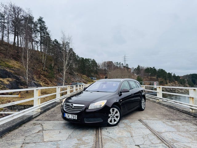 Opel Insignia 2011