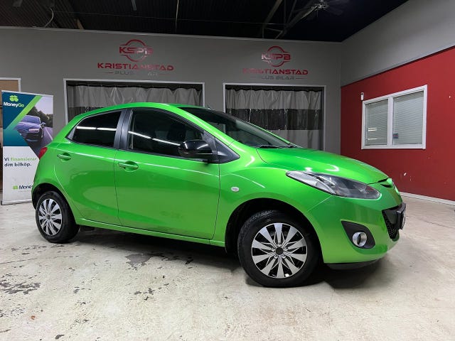 Mazda 2 2013