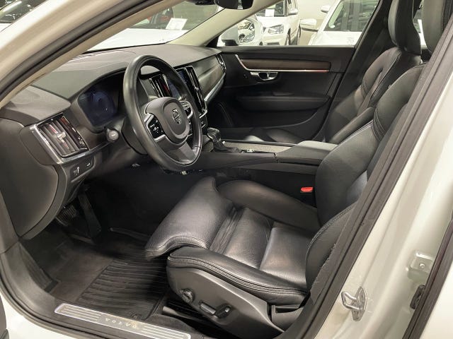 Volvo V90 Cross Country 2020 – bild 4
