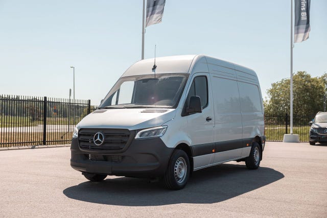 Mercedes-Benz eSprinter 314 2025