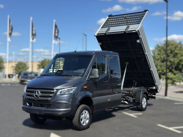 Mercedes-Benz Sprinter 319 2025